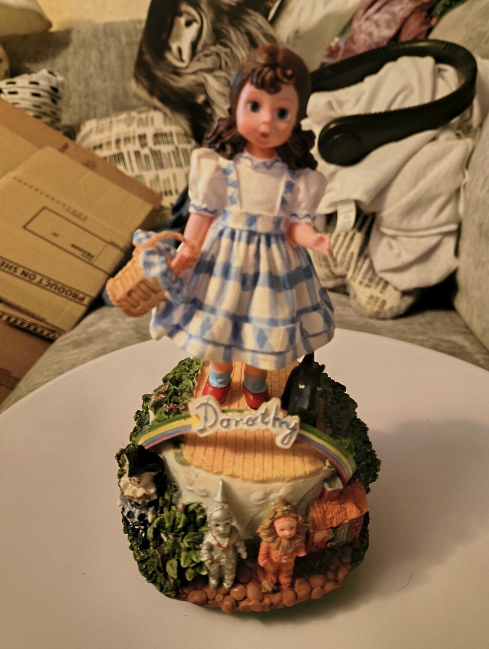 Dorothy Blue & White Figurine Home Accent Music Box